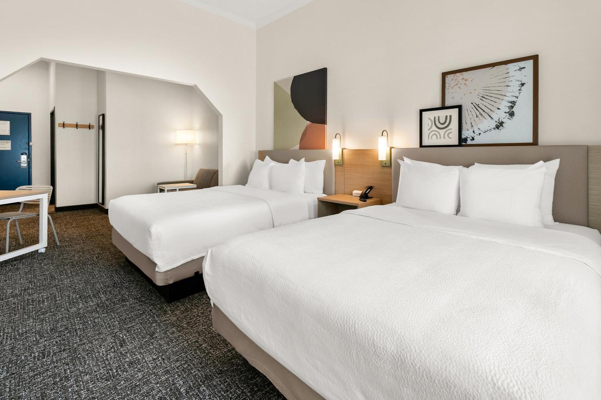 Spark By Hilton Commerce, Ga Ngoại thất bức ảnh