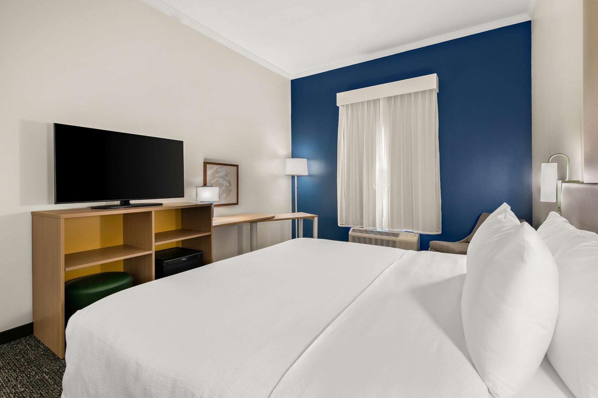 Spark By Hilton Commerce, Ga Ngoại thất bức ảnh